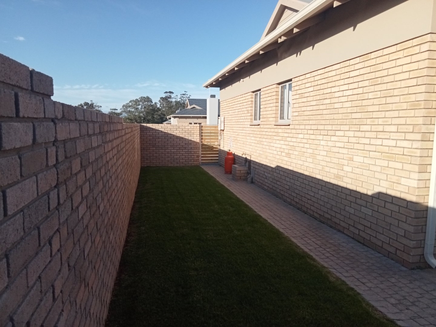 To Let 3 Bedroom Property for Rent in Pacaltsdorp Western Cape